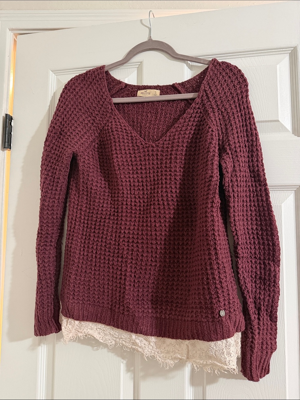 Hollister Women's Wine Knit V-Neck Sweater with Lace Hem